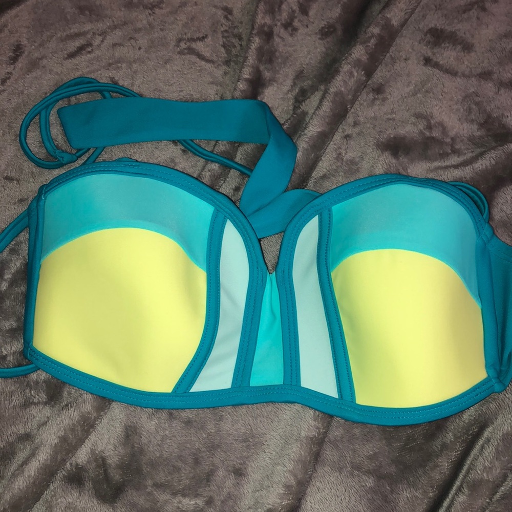 Bikini top